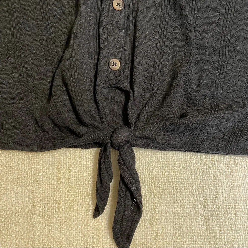 American Eagle Pull On Front Tie Shirt - Image 7