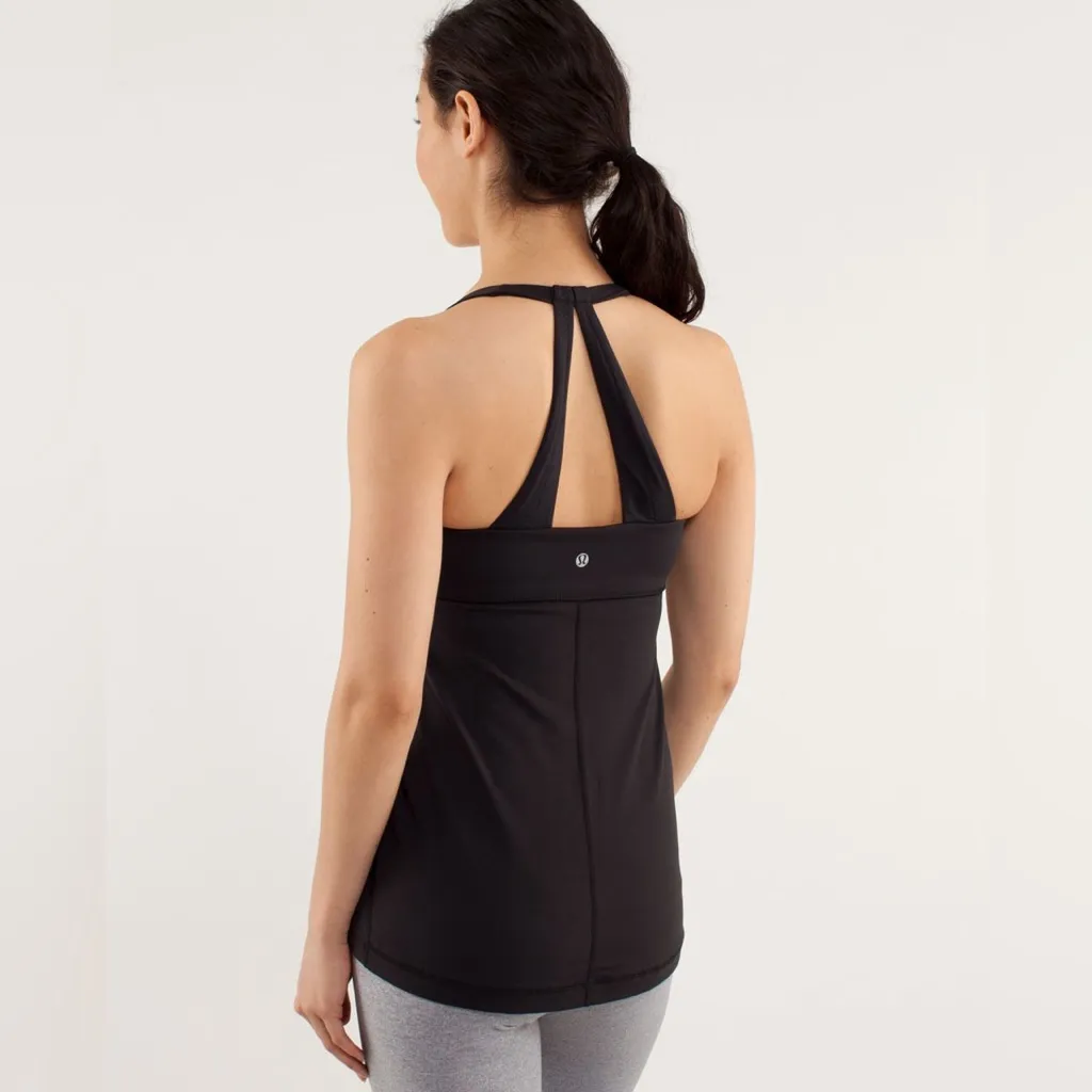 Women’s Lululemon Scoop Me Up Tank Black Athletic Workout Yoga Top 6 Shelf Bra - Image 2
