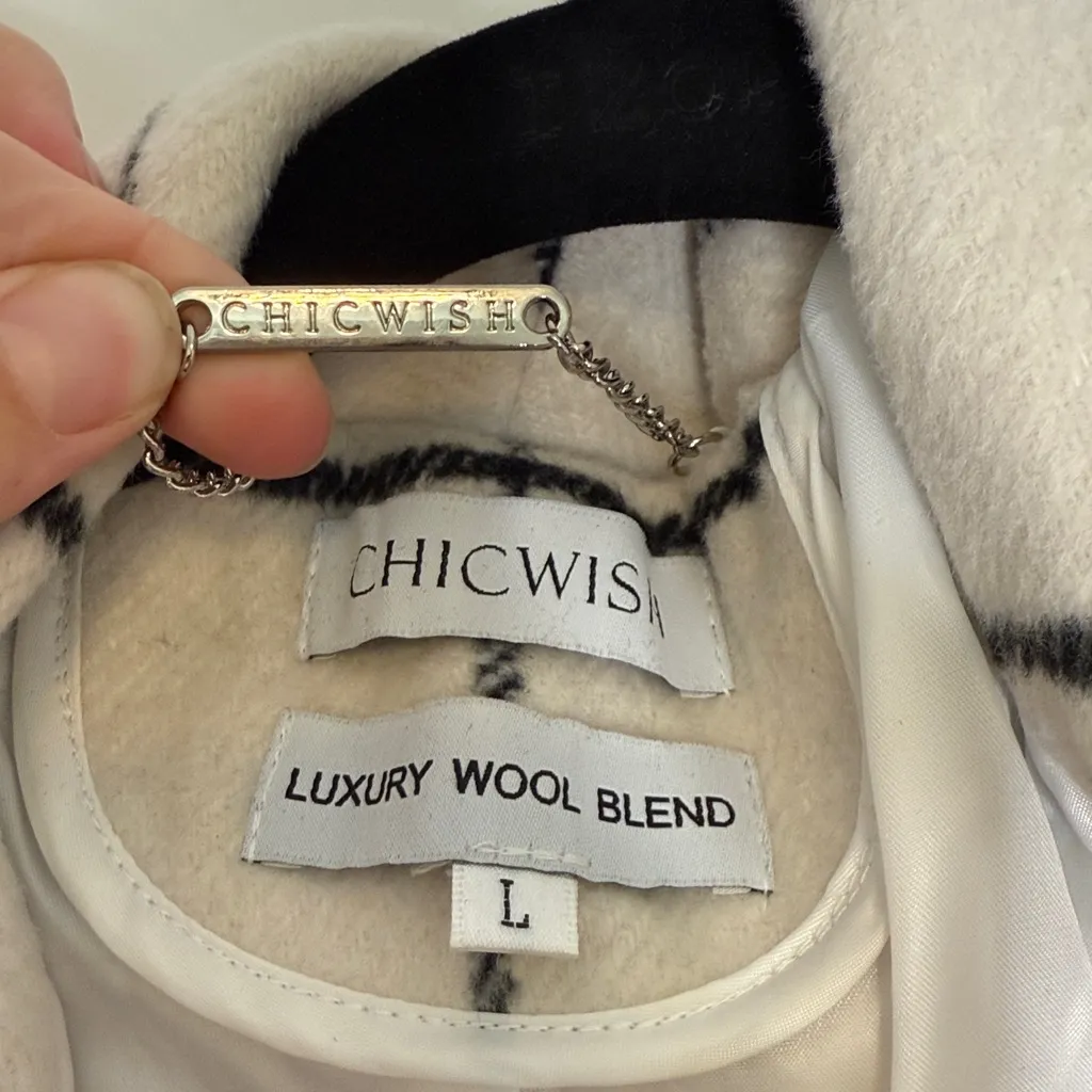 Chicwish  Prairie Grid Rabato belted Coat in White - Size Large - Image 5