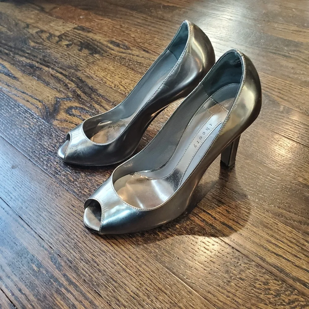 Theory Silver Metallic Open Toe Heels Size 36 - Image 3
