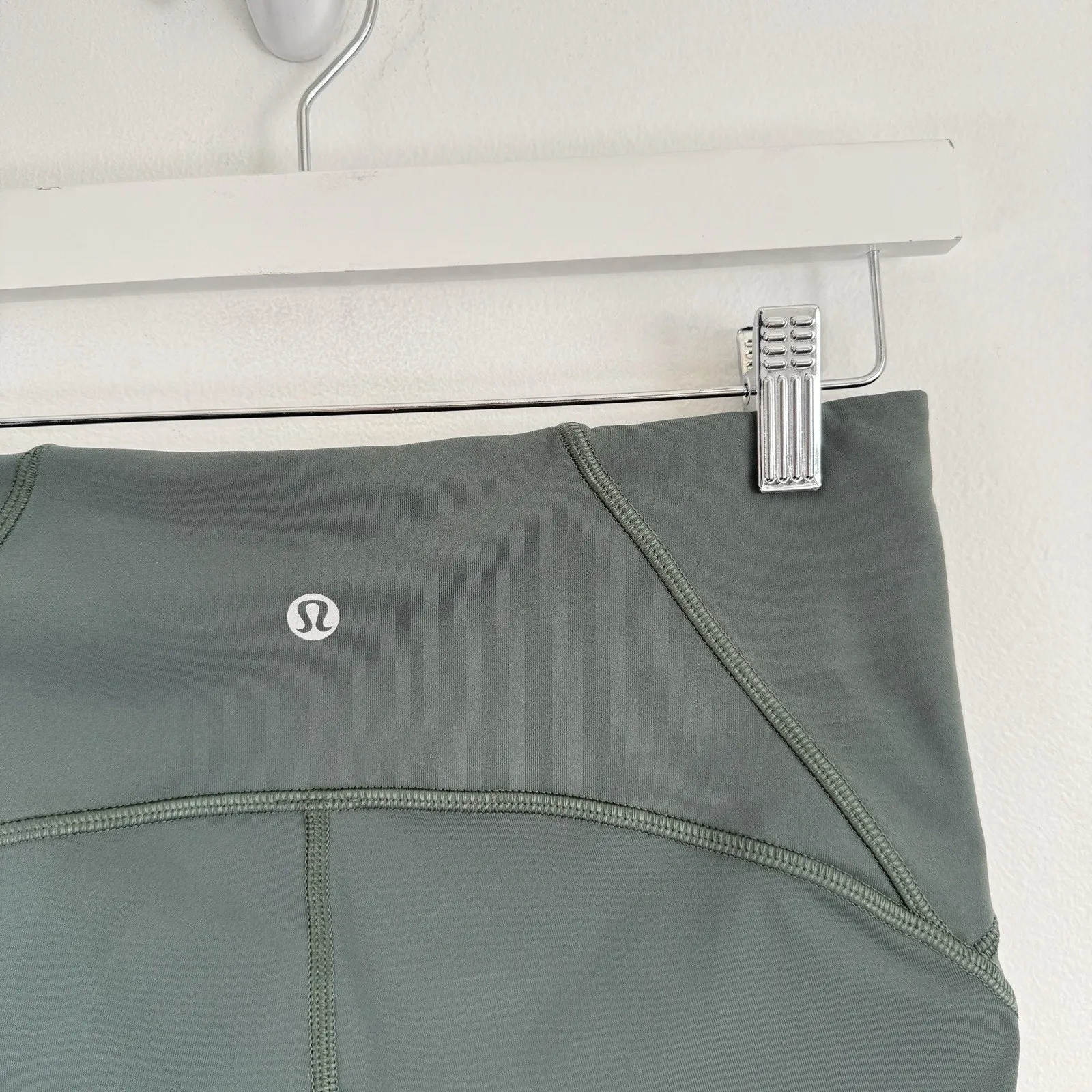 Lululemon Train Times Bike Short 6" Sage Grey Gym Athletic Workout Womens 8 - Image 4