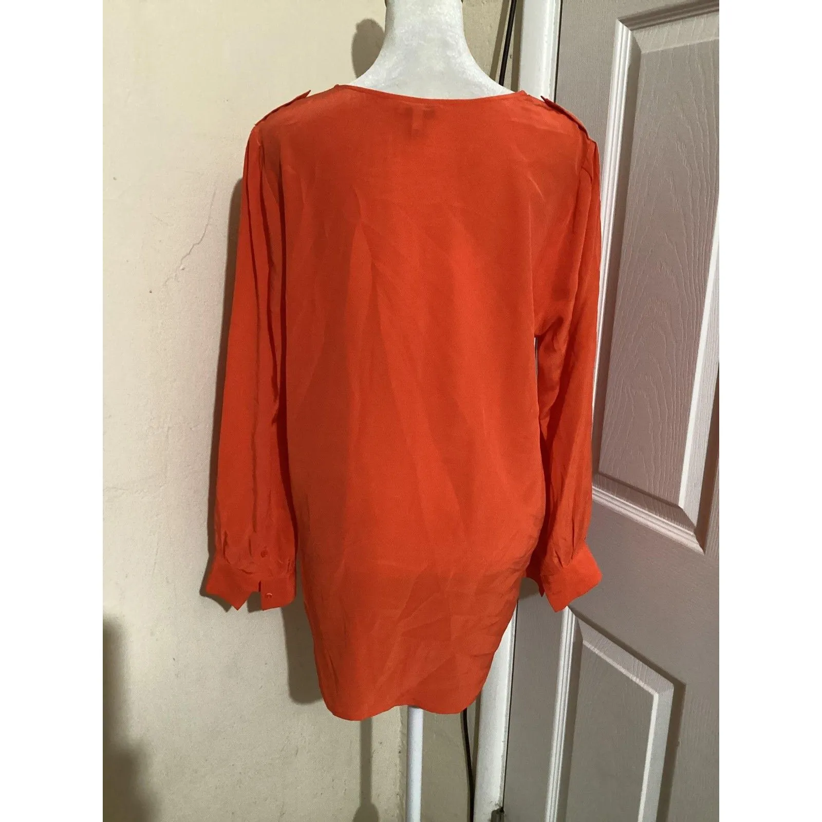 Joie Blouse Womens Small Orange Silk Long Sleeve V Neck Utility Pocket Shirt Top - Image 4