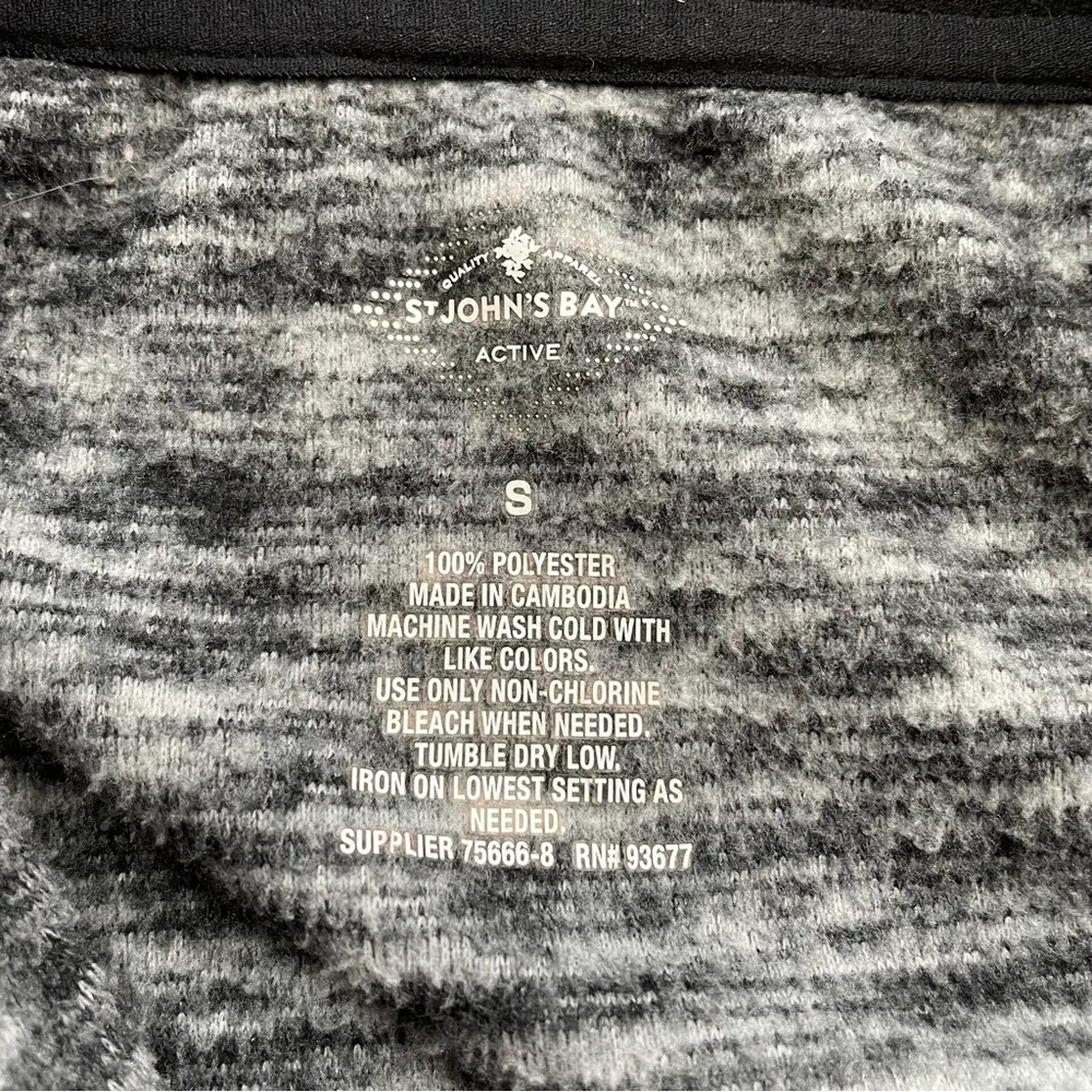 ST. JOHN’S BAY Active fleece pullover, size S - Image 11
