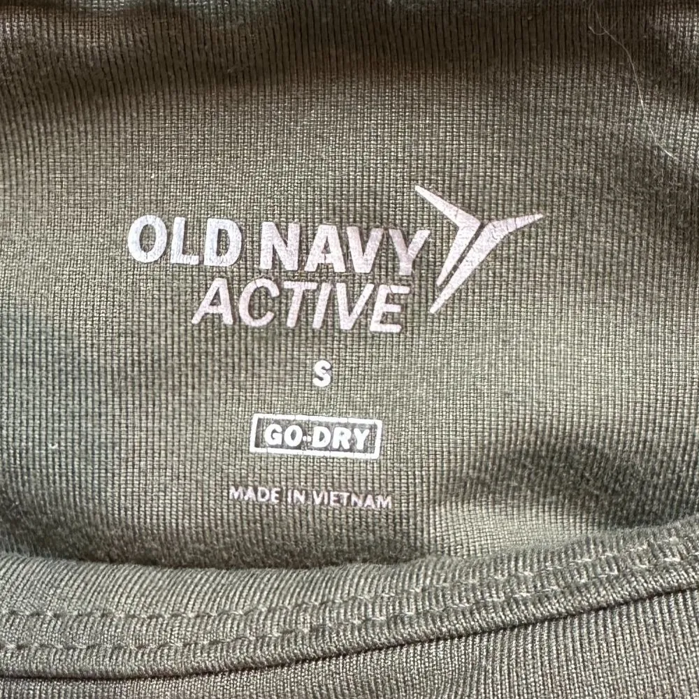 OLD NAVY Active Mesh Panel Olive Green Leggings with Pockets - Image 2