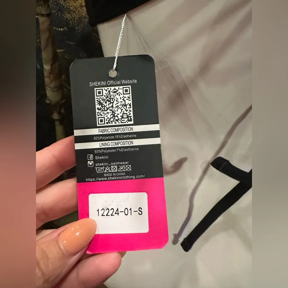 SHEKINI BLACK BIKINI TOP - Image 4