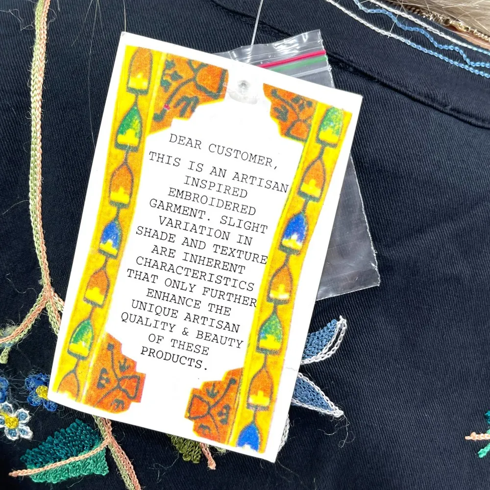 90s BEDFORD FAIR Vintage Black Floral Embroidered Toggle Jacket Size 8P - Image 8