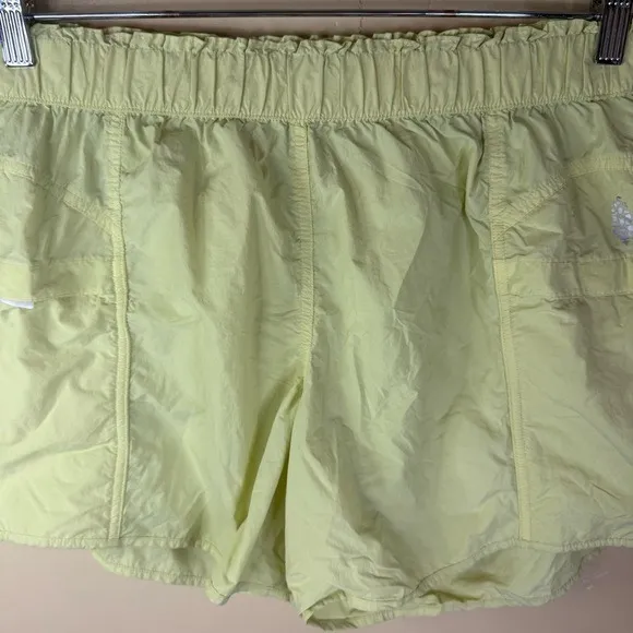 Free People FP Movement In the‎ Wild Shorts size Medium in Glow Cargo Pockets Green - Image 3