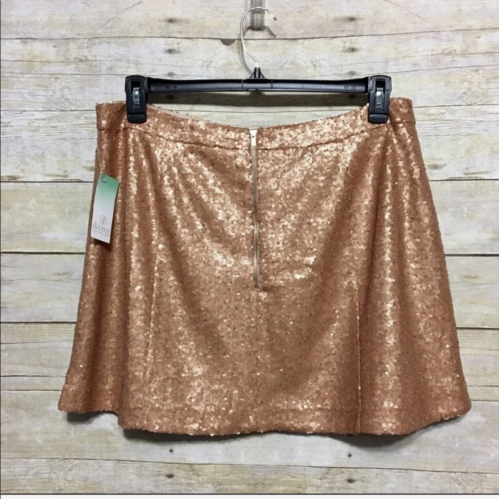DECREE gorgeous rose gold bronze sequin mini skirt size M - Image 5