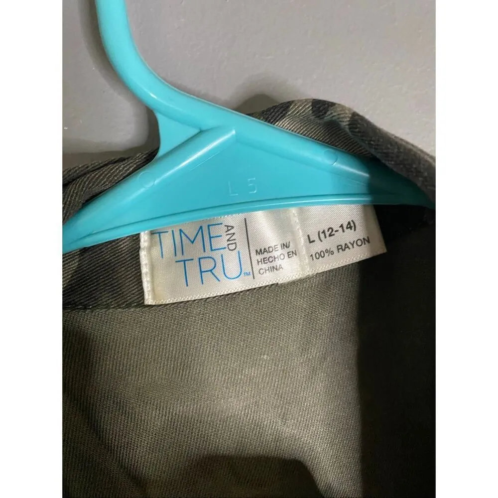 Time And Tru Womens Camo Snap Button Up Shirt Long Sleeve Size Large NWOT Green - Image 5