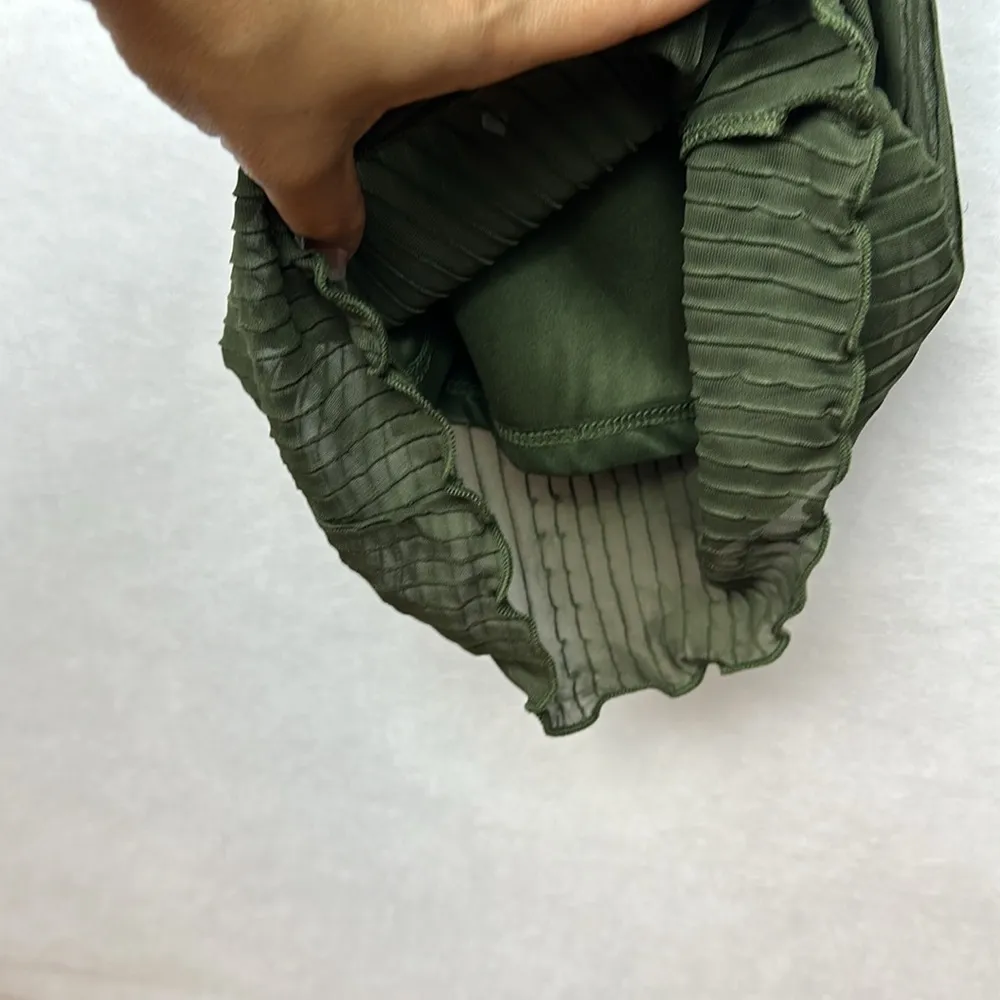 Flared Pleated Pants High waisted flare pants with elastic waist Sz Large - Image 9