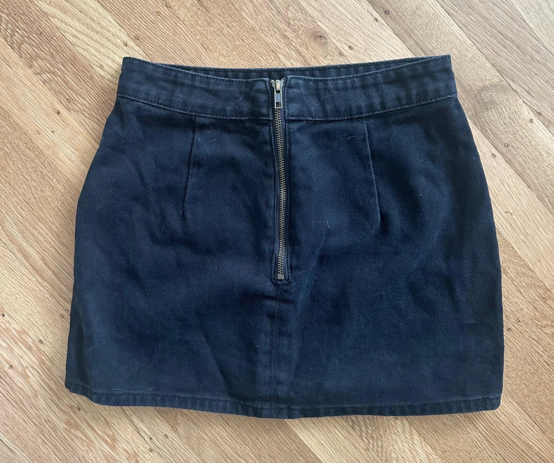 Lioness Mini Skirt - Image 2