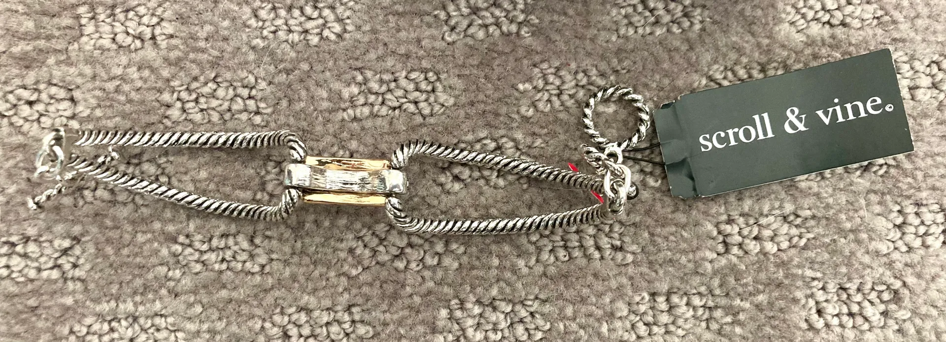 NWT  bracelet - Image 3