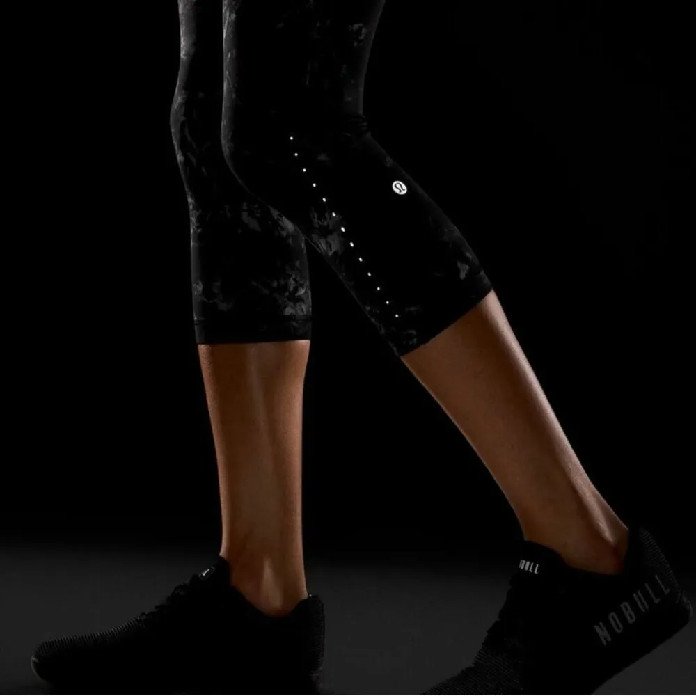 Lululemon Swift Speed High-Rise Crop 21" Aquila Black Multi Running Leggings 4 - Image 2