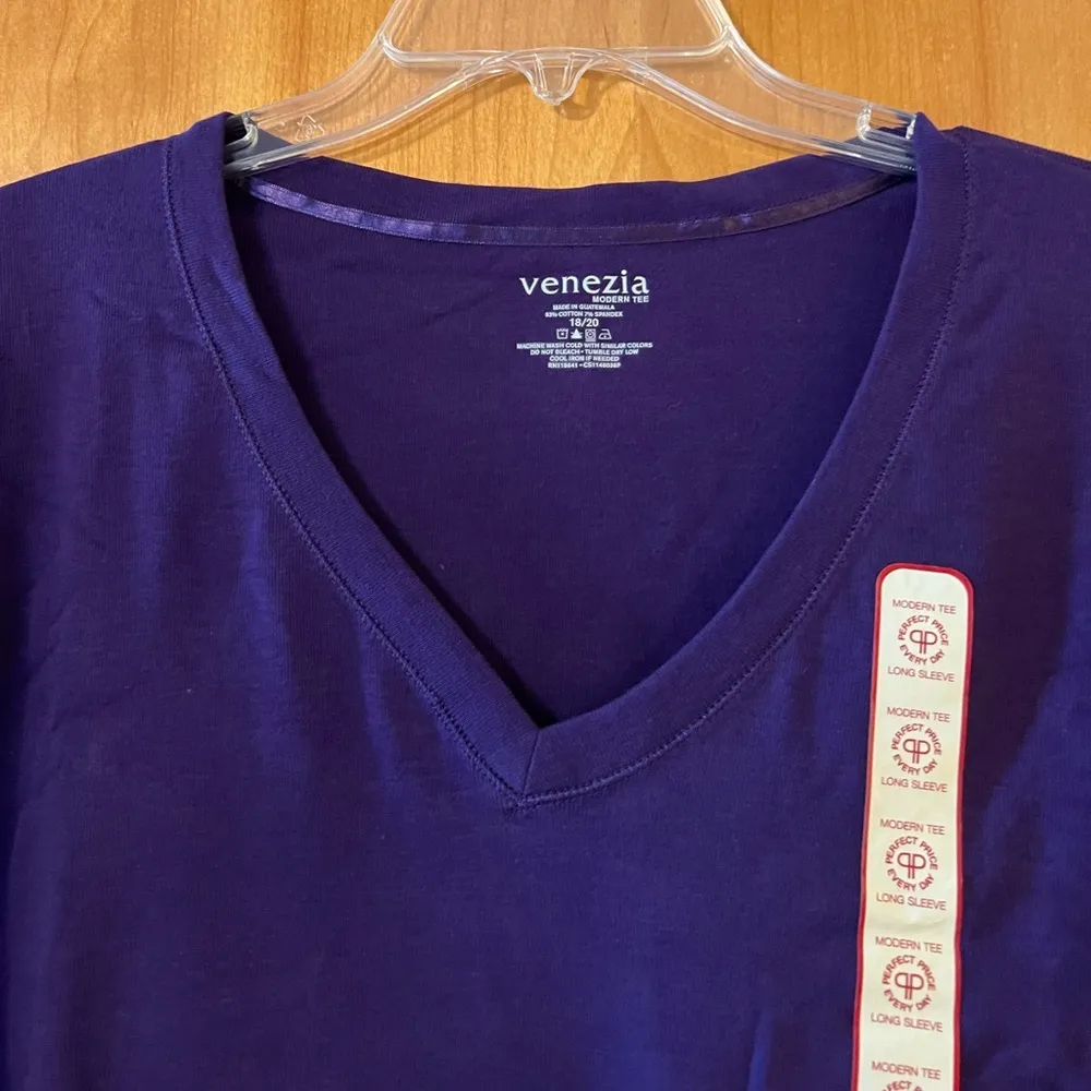 Lane Bryant Venezia Women's Long Sleeve Shirt Purple Modern Tee V-Neck NWT 18/20 - Image 2