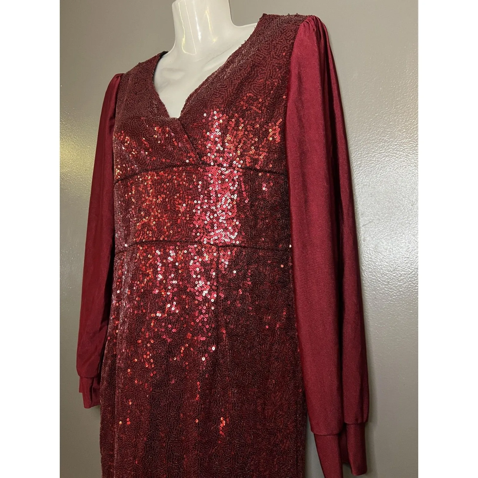 Sequin Evening Dress Womens Small Red Long Sleeve V Neck Party Gown Formal - Image 5