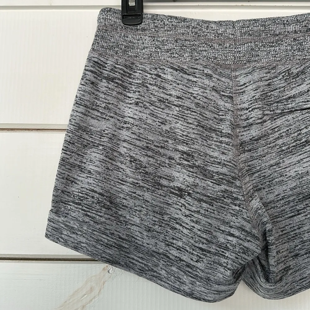 Downplay Shortie Short Heather Gray Small - Image 9