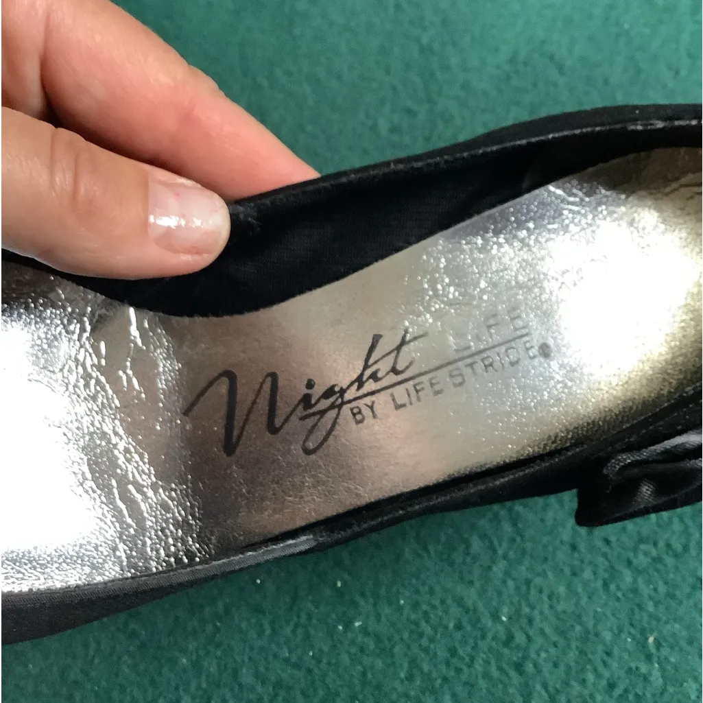 Dressy mid heel pumps 🌹🌹 - Image 3