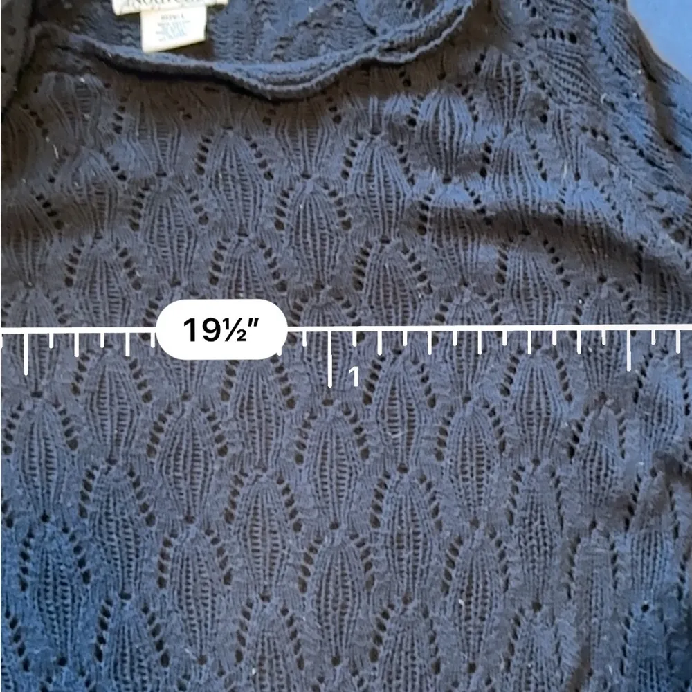 Size Large Navy blue 100% cotton see through sweater. - Image 3