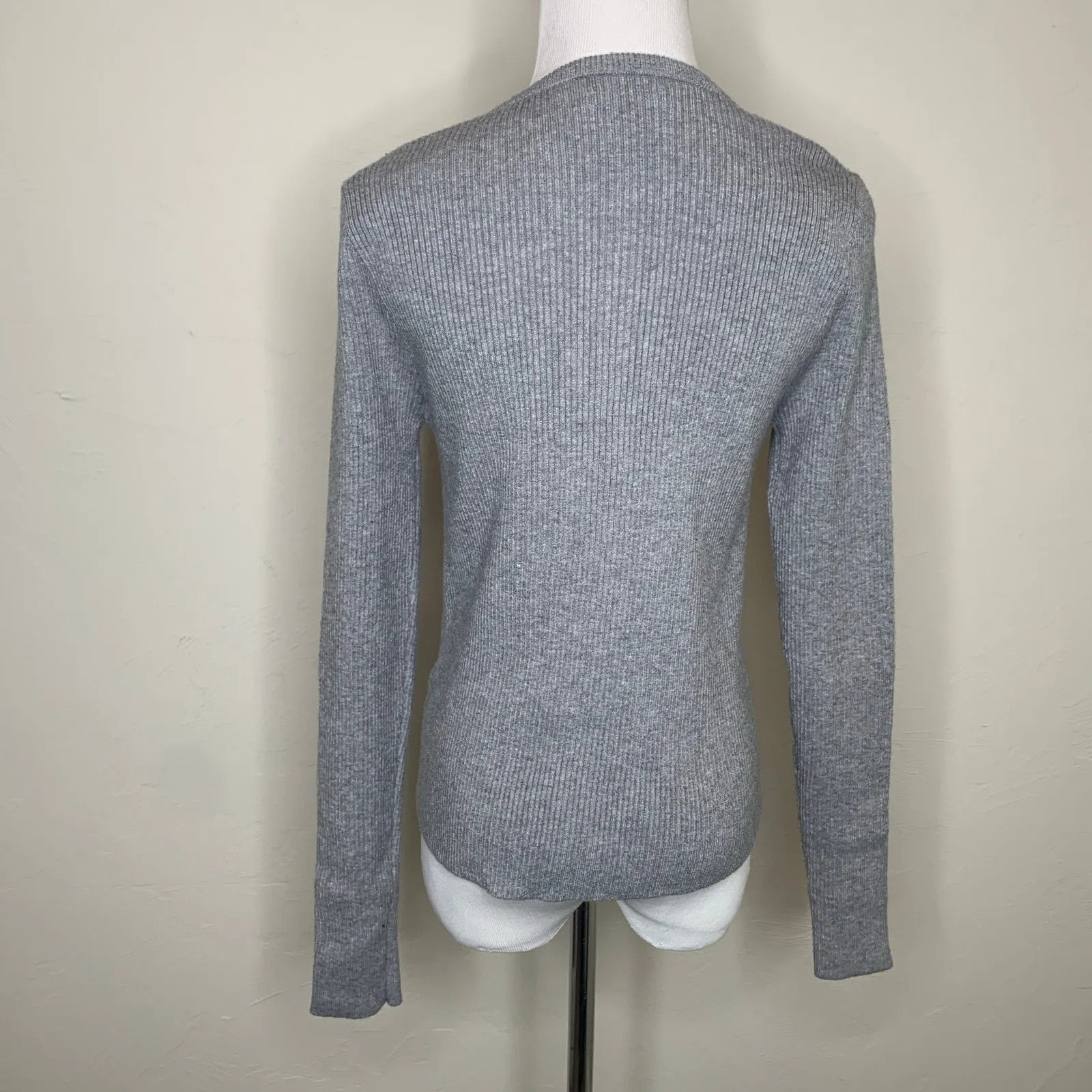 Gray Ribbed Fitted Cardigan Sz Small Medium - Image 2