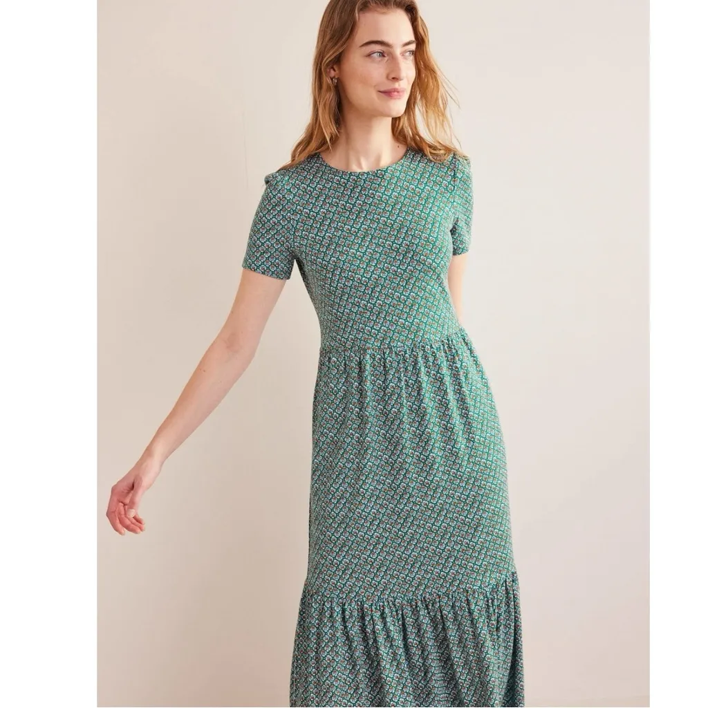 Boden Emma Tiered Jersey Midi Maxi Dress
Bottle Green Bloom Bud Size 14 Floral - Image 5