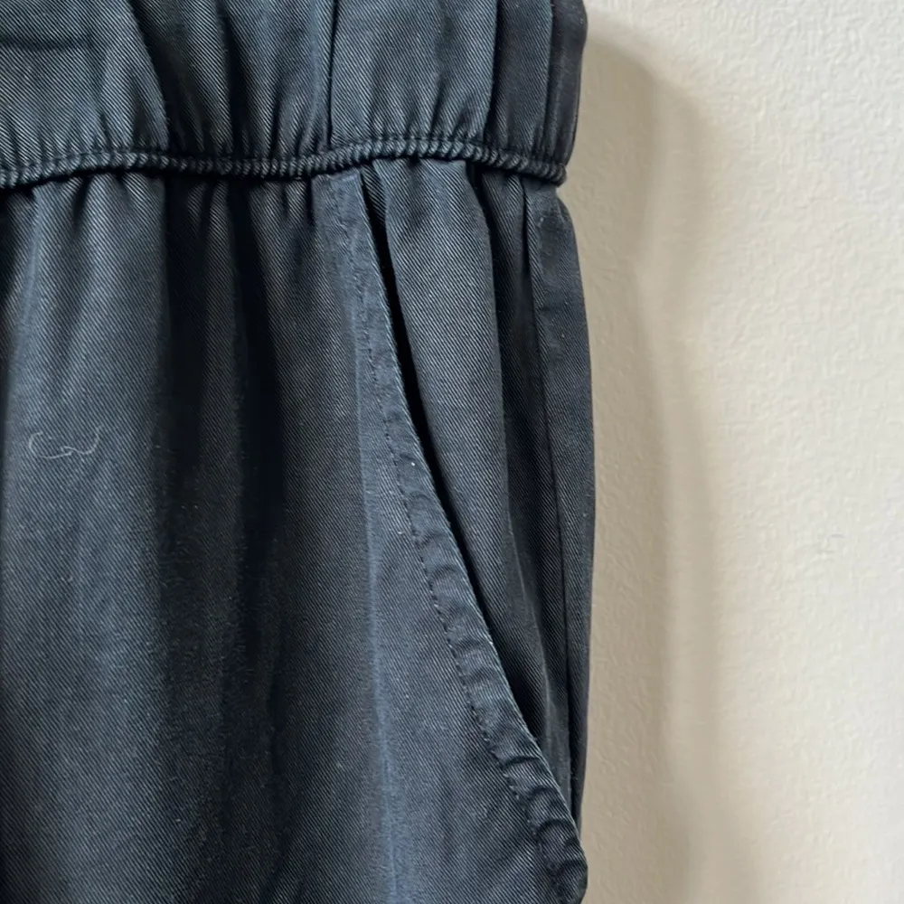 Banana Republic Black Lyocell Cargo Joggers Size Small - Image 6