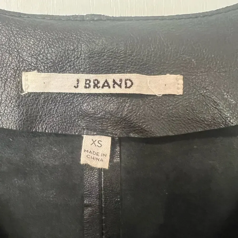 J BRAND V-neck 100% Leather Top‎ - Image 4