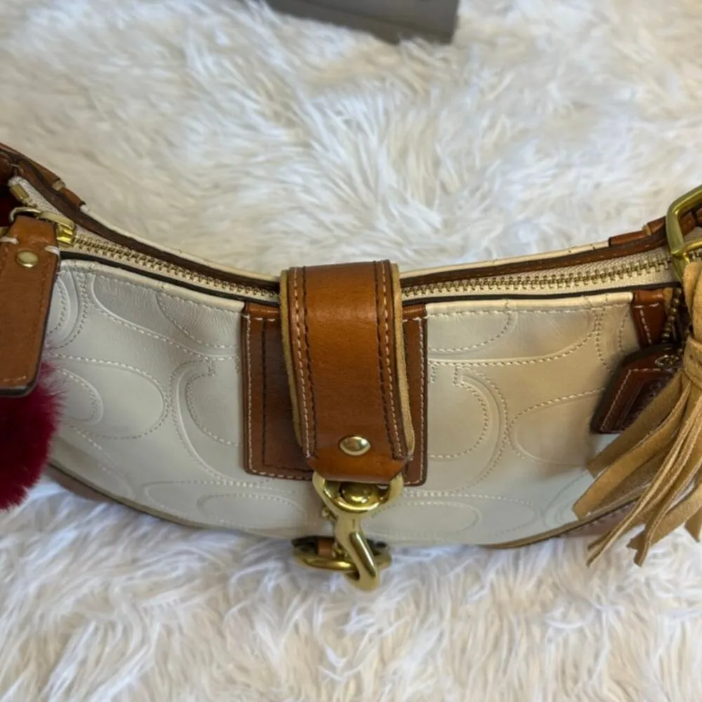 Coach y2k  Rare Hamptons Medium Hobo Crossbody Shoulder Bag - Image 3
