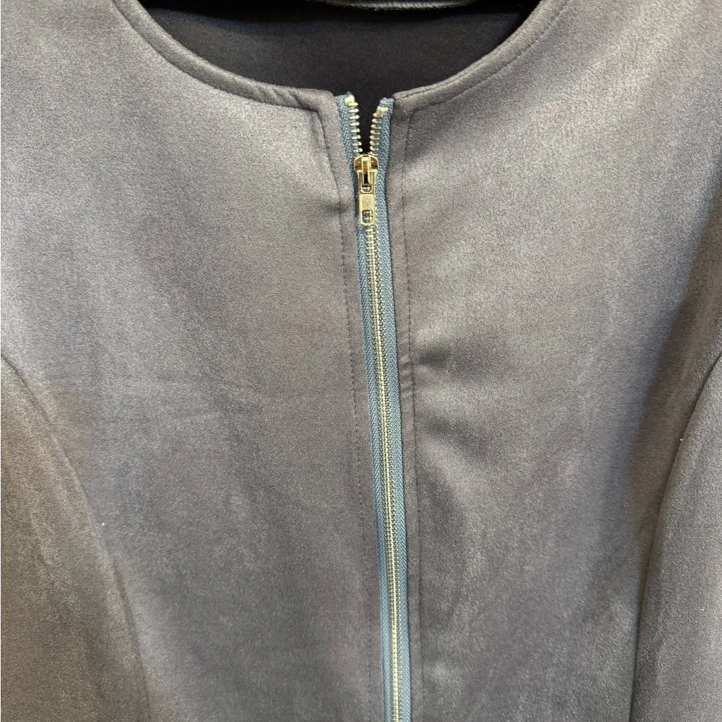 Beautiful, Classy Women's Blue Gray Jacket. NWOT Size 3X - Image 2