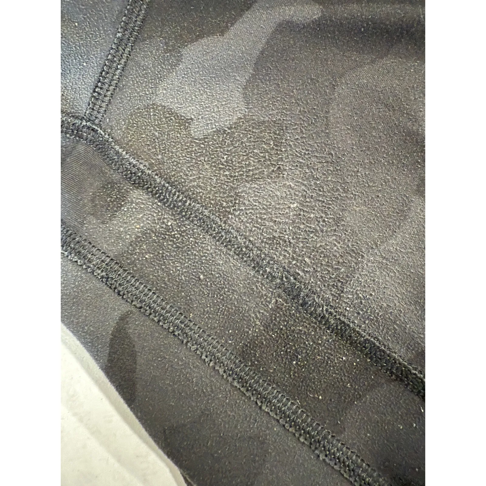 Lululemon Align High Rise Crop Leggings Size 8 Camo Print Athletic Pants flaw - Image 6