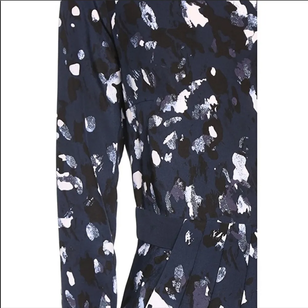 Club Monaco NWOT Navy Pattern Silk Dress - Image 3