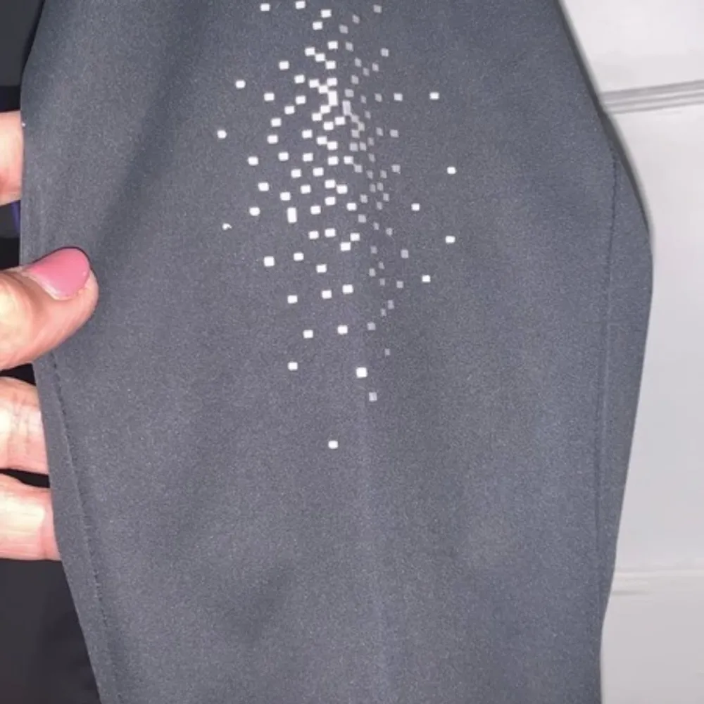 Sporty  hooded greg zip up rain jacket L - Image 7