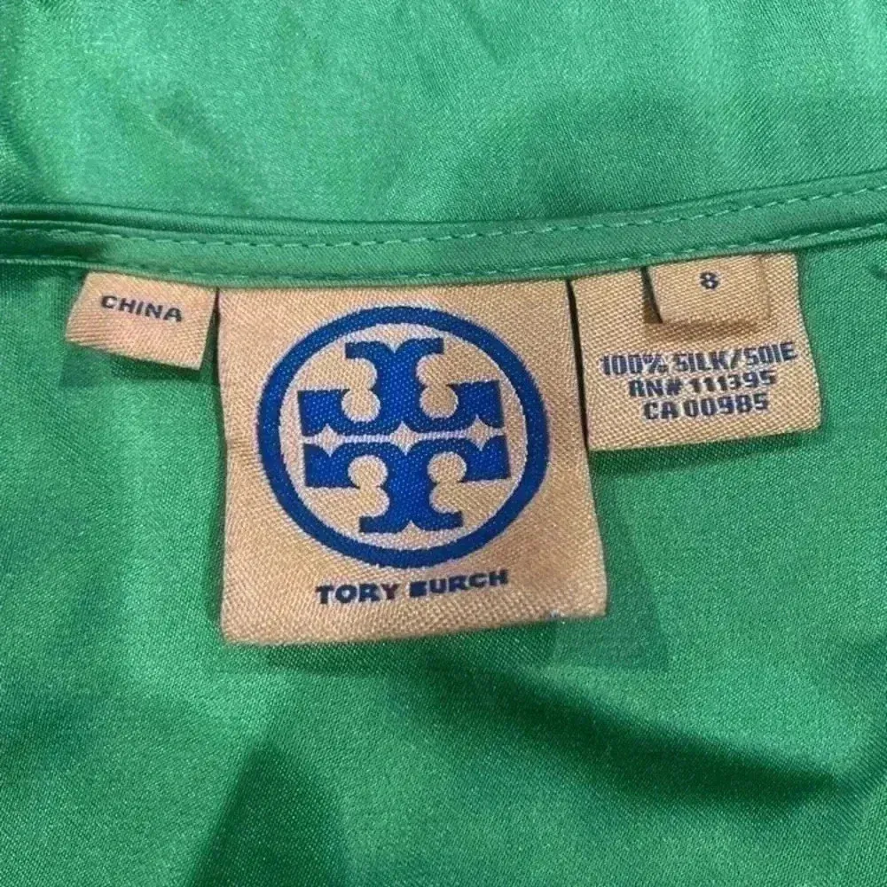⭐️ Tory Burch green silk top in size 8 - Image 4