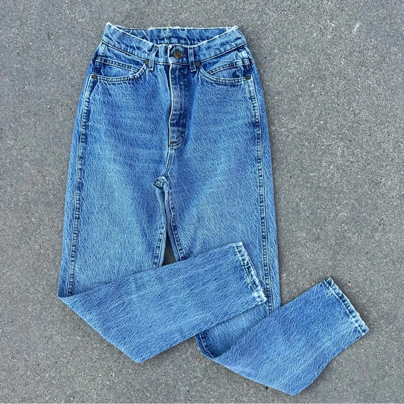 Vintage 80s Lee high rise acid wash bareback taper leg jeans - Image 3