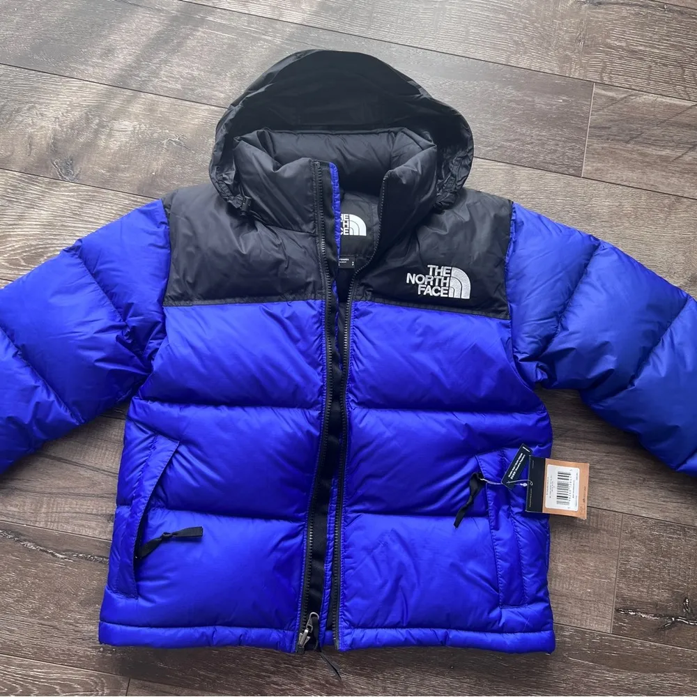 Women’s  1996 Retro Nuptse Jacket - Image 2