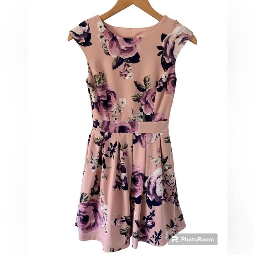 Pink Floral Cap Sleeves Flare Mini Juniors Dress - Image 5