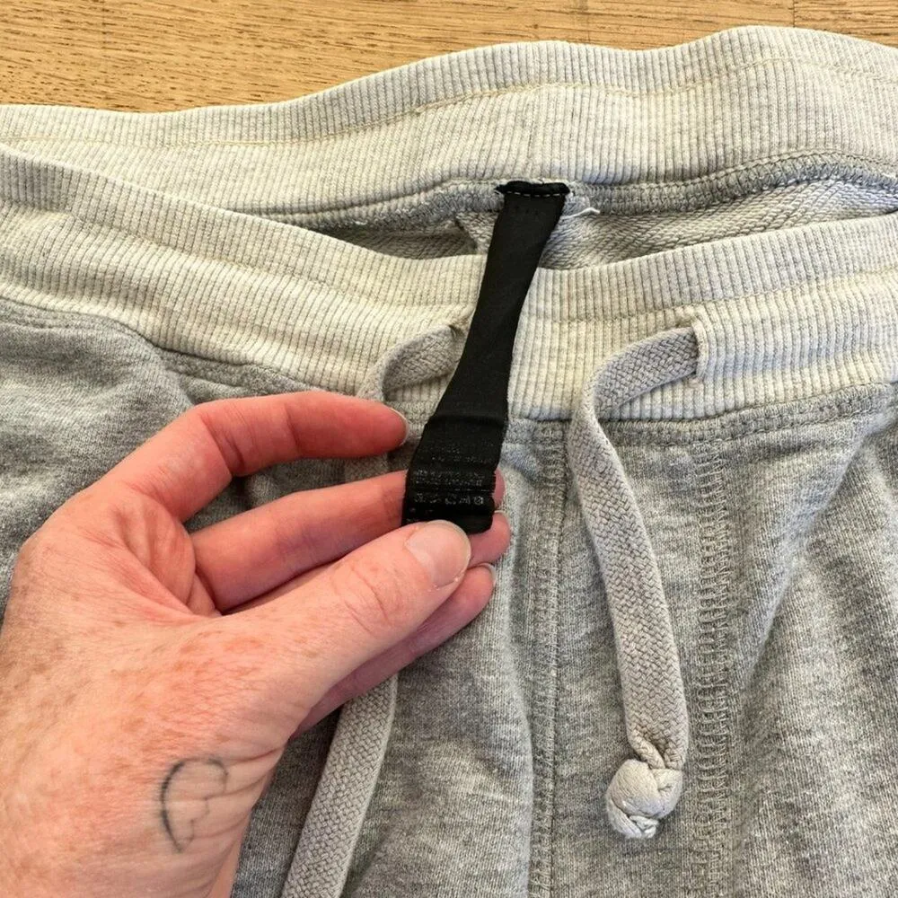 BN3TH Joggers with Zip Pockets in Gray Size M - Image 2