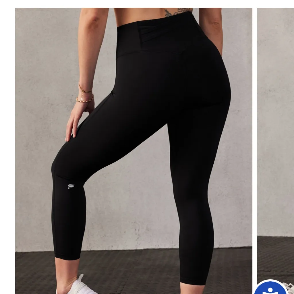 Fabletics Trinity Motion365® High-Waisted 7/8 legging - Image 8