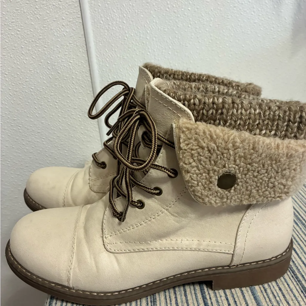 Cliffs by White Mountain Women's Hiking Style Boot,White/Fabric/Fleece, 9 M US - Image 5