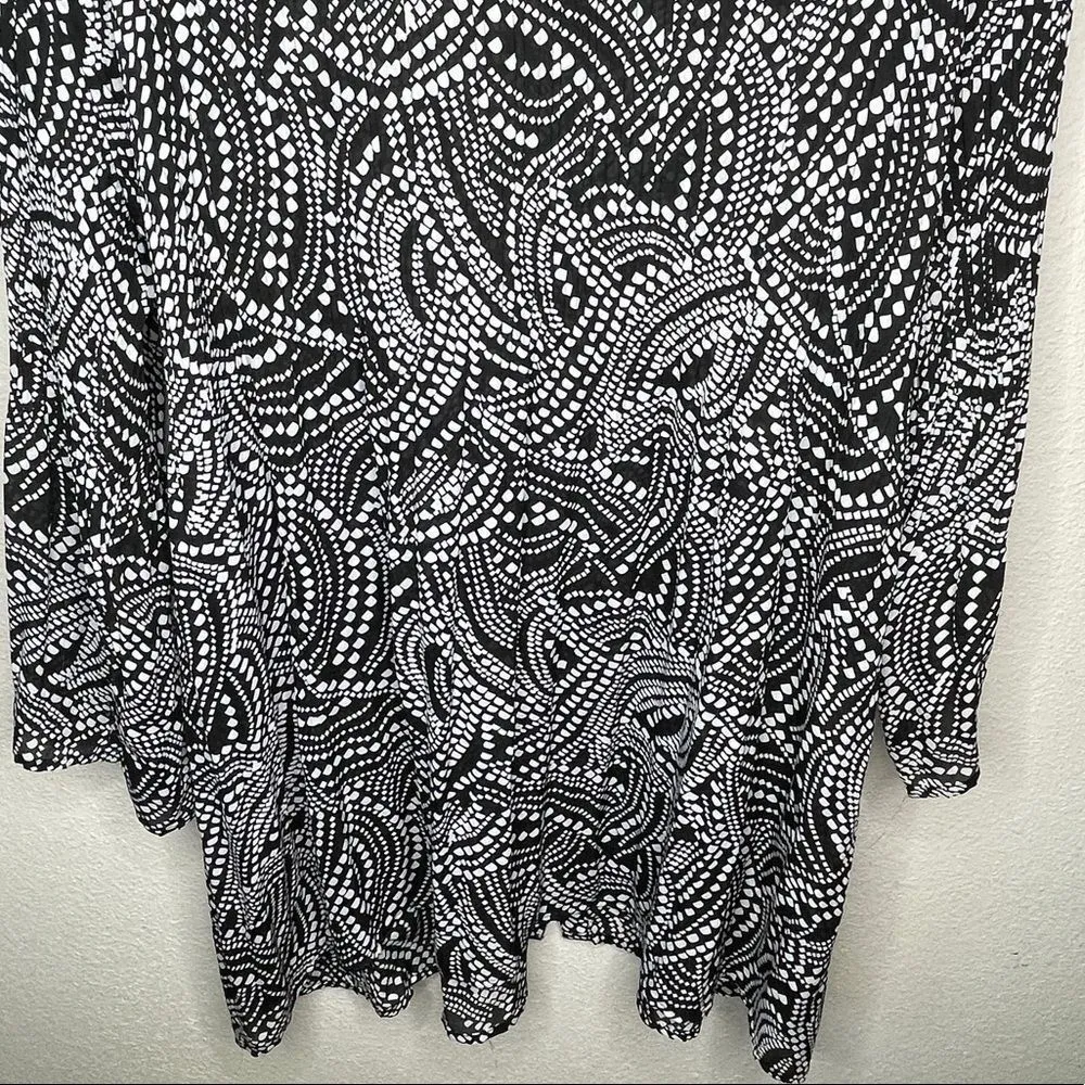 East 5th ‎ Top - Image 5