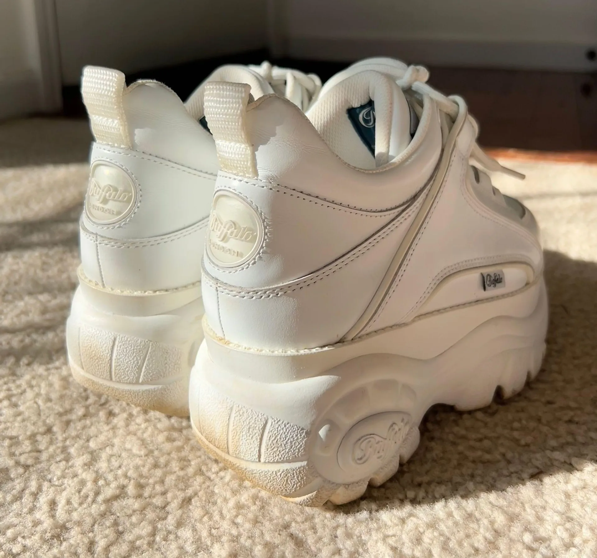 White Sneakers - Image 4