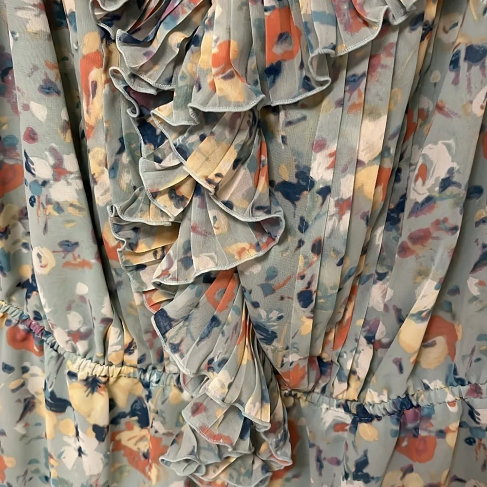 Floral Pastel Ruffle Front Sleeveless Blouse Lauren Conrad - Image 5