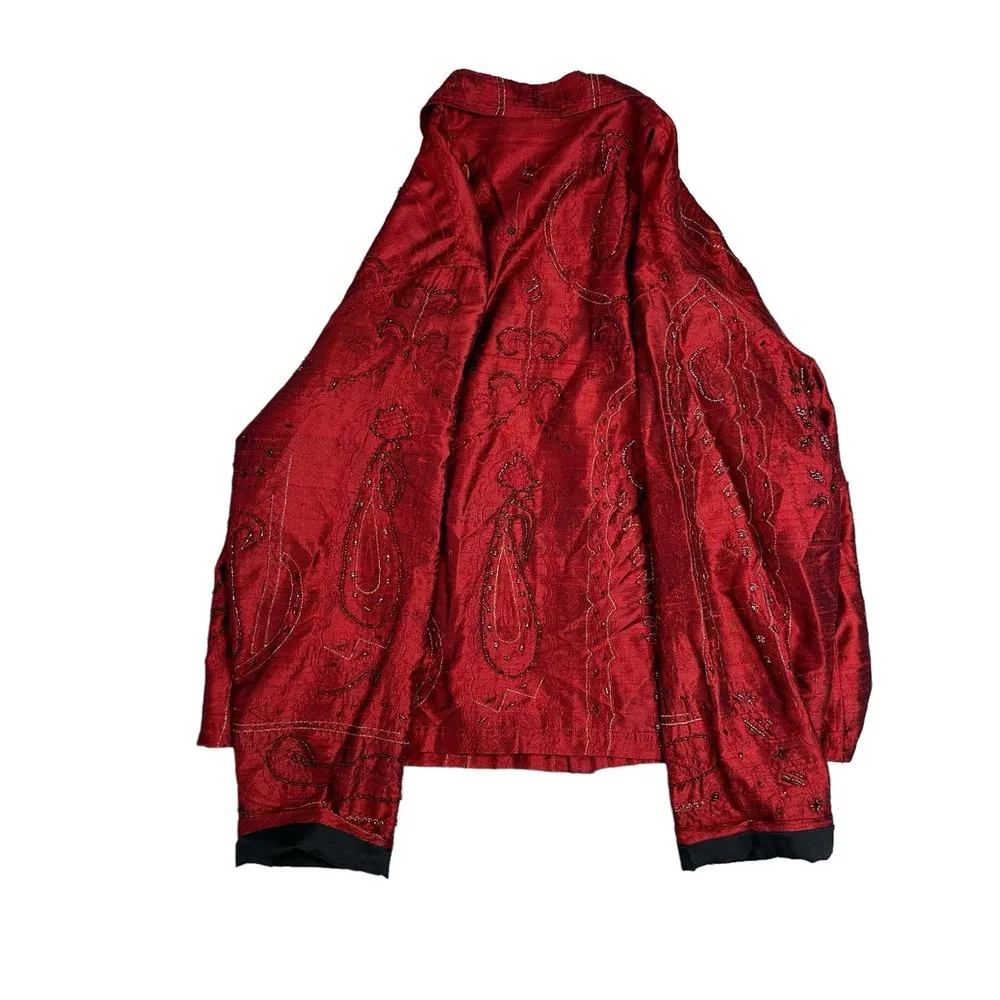 Vintage Chico's Red Silk Tapestry Jacket Embroidered Beaded Size 2 - Image 4