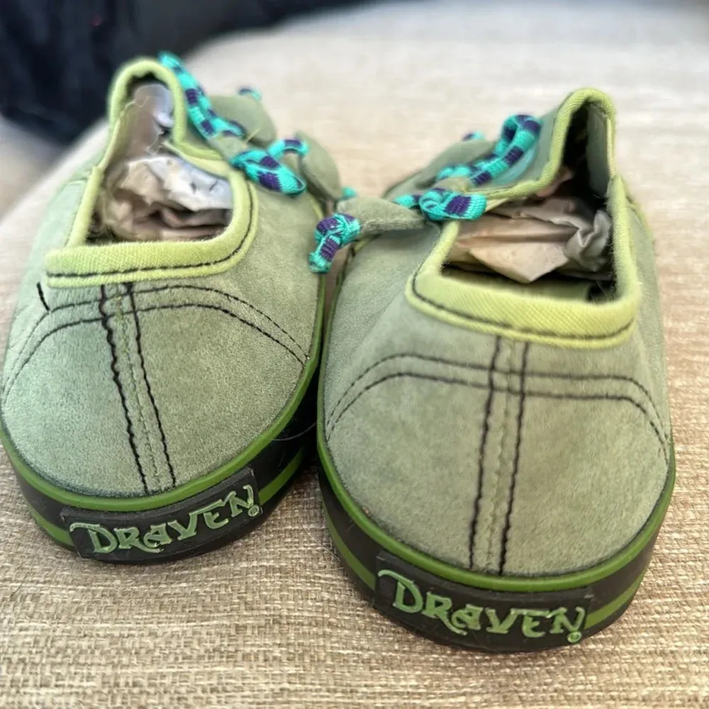 DRAVEN rare green skully pointy toe skater flat canvas shoe womens 7 slip on - Image 3