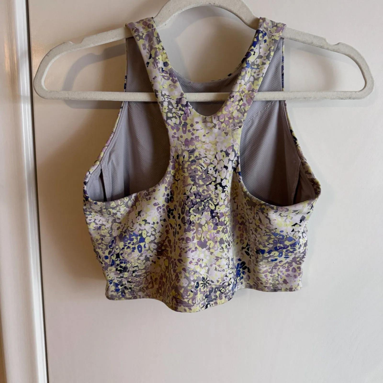 Athleta Conscious Train Crop Bra A - Image 4