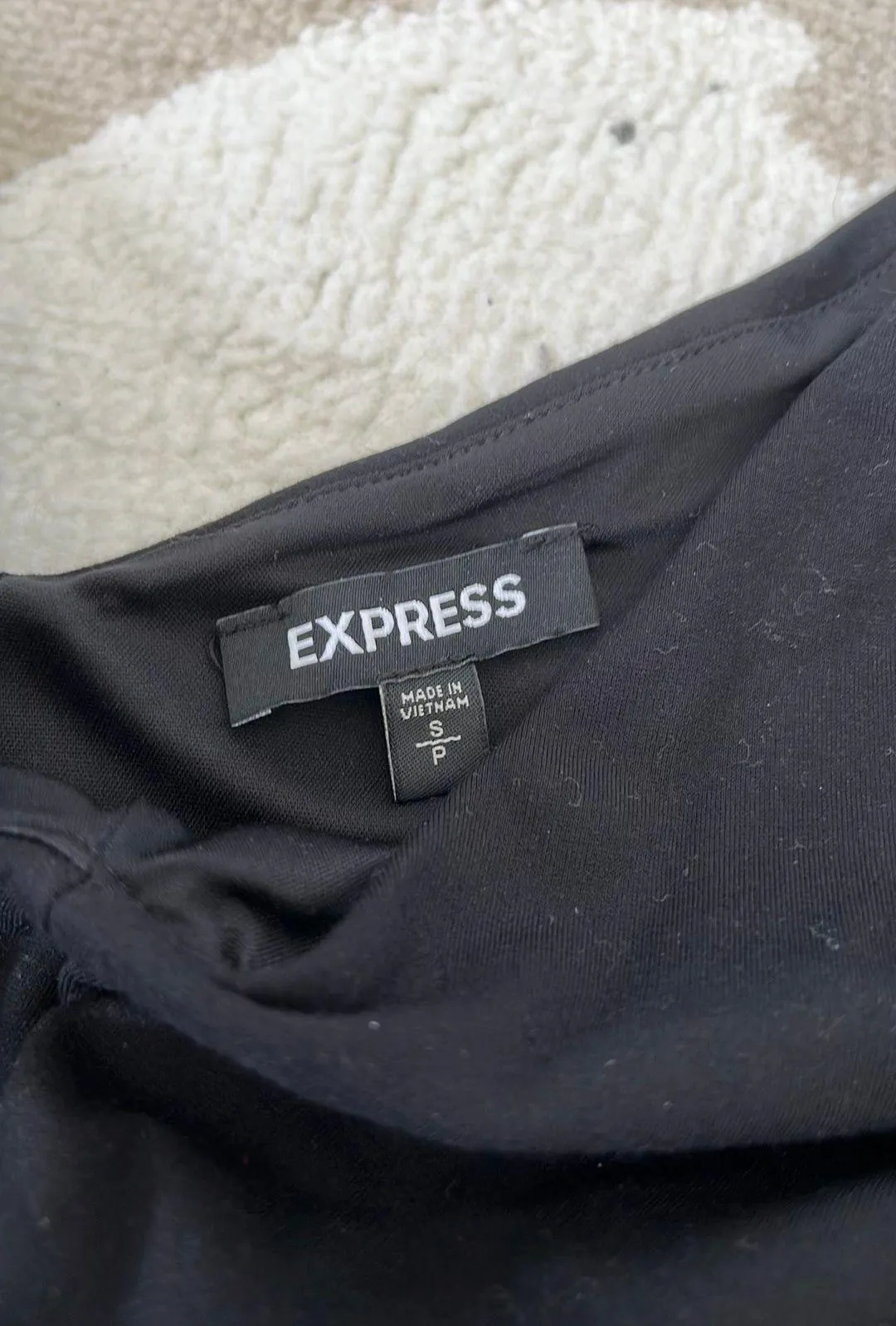 v neck puff sleeve bodysuit - Image 4