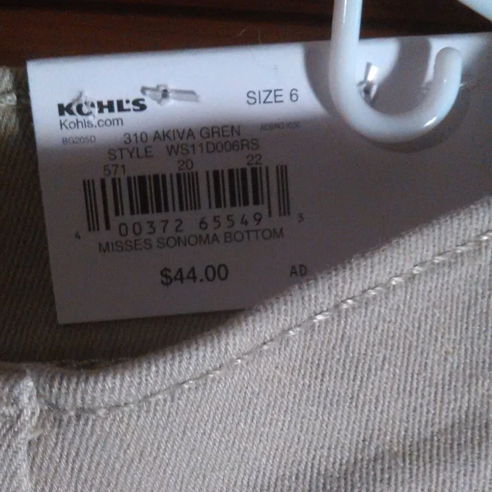 Sonoma Size 6 Girlfriend Jeans - Image 4