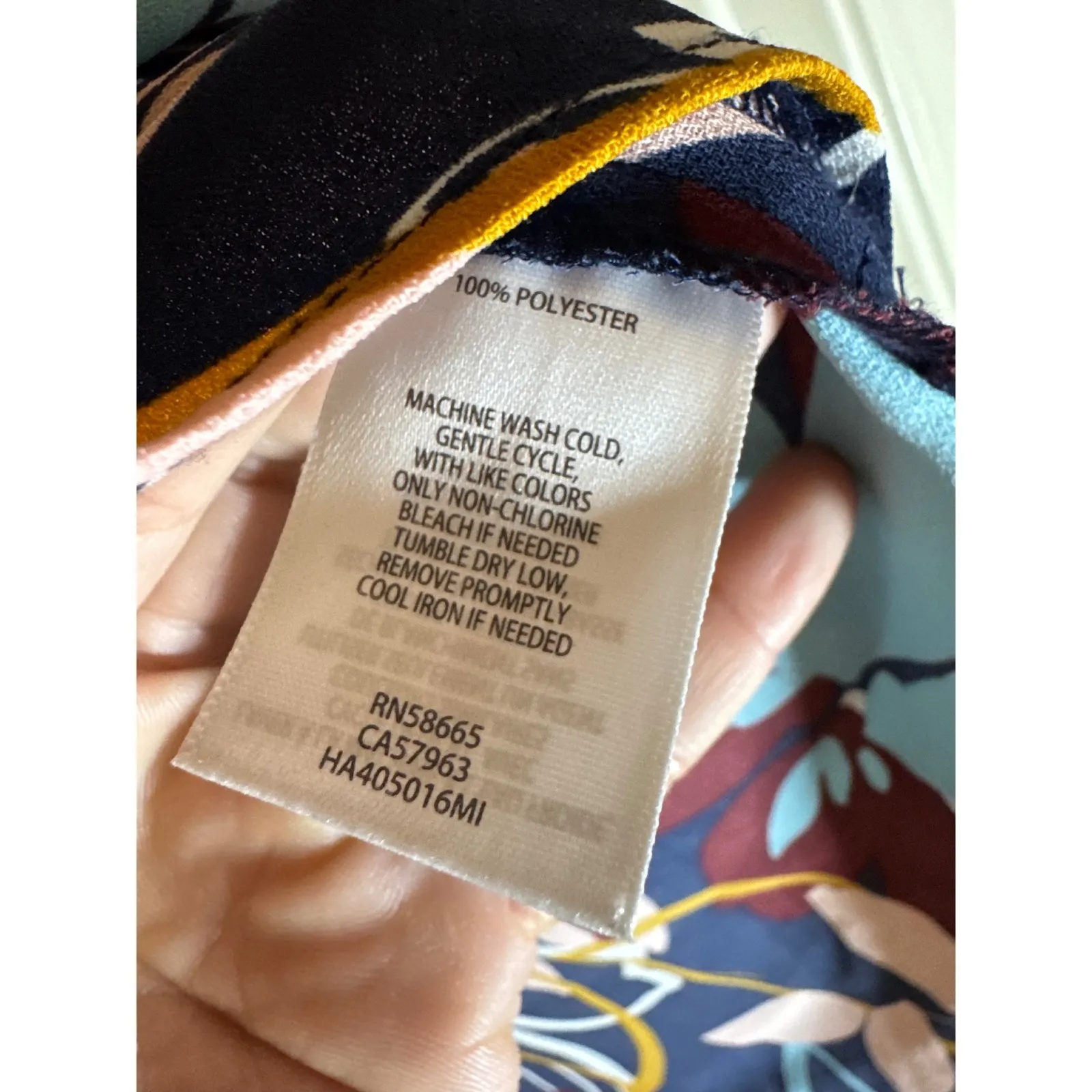 Halogen Sleeveless V Neck Floral Print Blouse Top Navy Pink Blue XS - Image 3