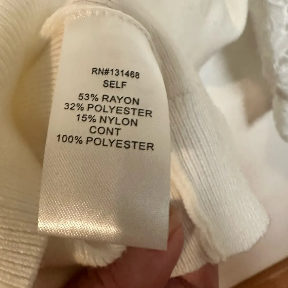 Fate sweater lace up your sleeve size L nwt! boutique brand White Size L - Image 9