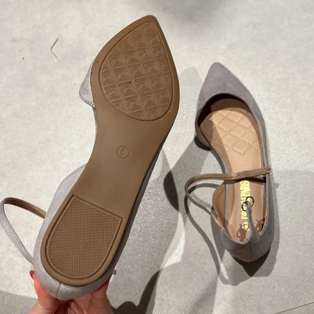 Women size 6 Pointed gray ballet flats with adjustable strap shoes - Image 5