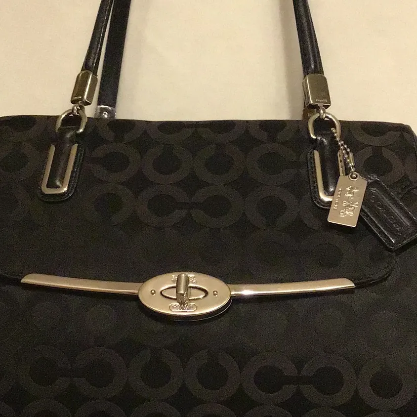 COACH MADISON OP ART SIGNATURE BLACK CANVAS TOTE HAND BAG COMES WITH 2 HANG TAGS - Image 3